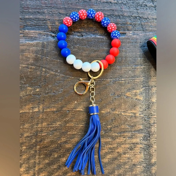 USA Pride Red White & Blue Bag Charm Bangle Key Chain Bracelet by Lux & the Like - Picture 1 of 1